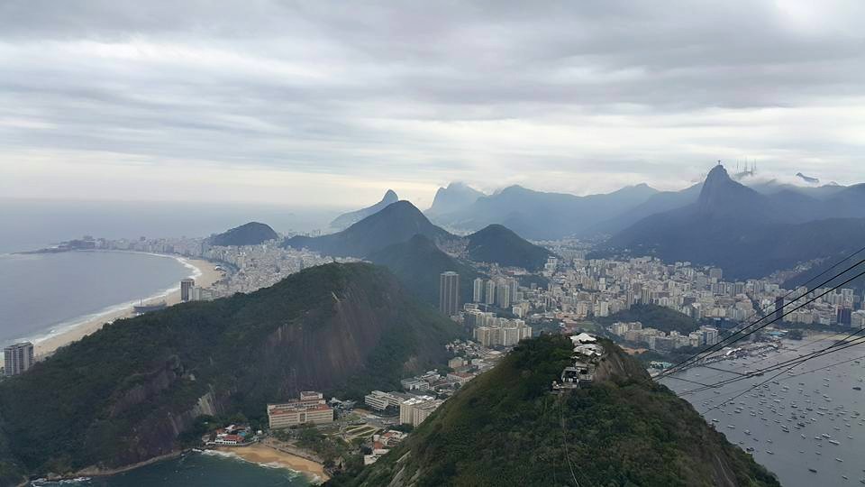Brezilya'nın Samba Şehri, Rio De Janeiro'nun Kesmeşeker Dağı'ndan Görünüşü