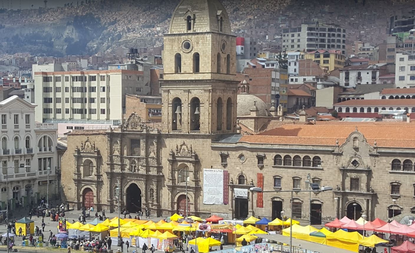 La Paz'daki San Francisco Meydanı ve Katedrali