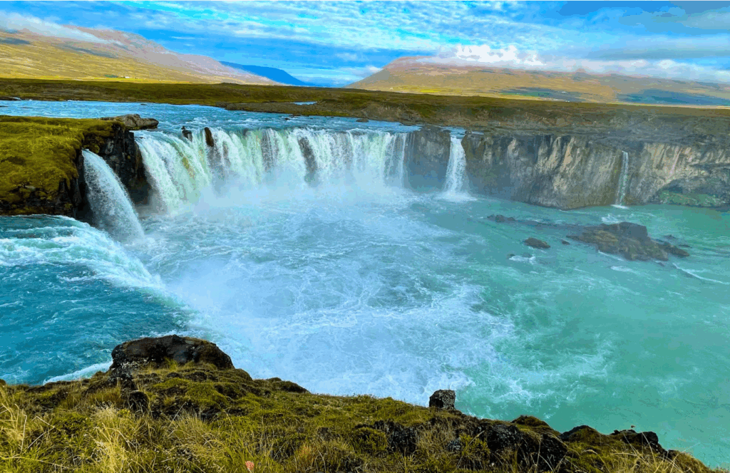 Godafoss Şelalesi
