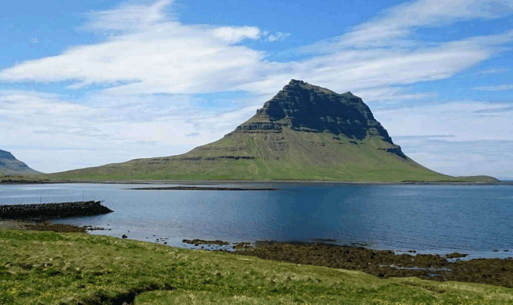 İzlanda, Kirkjufell Dağı