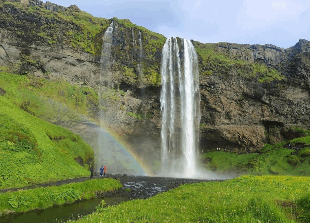 Seljalandfoss Şelalesi