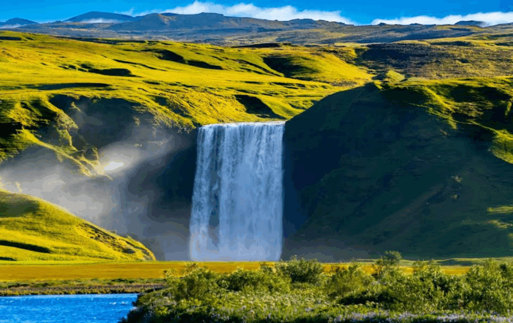 Skogafoss Şelalesi
