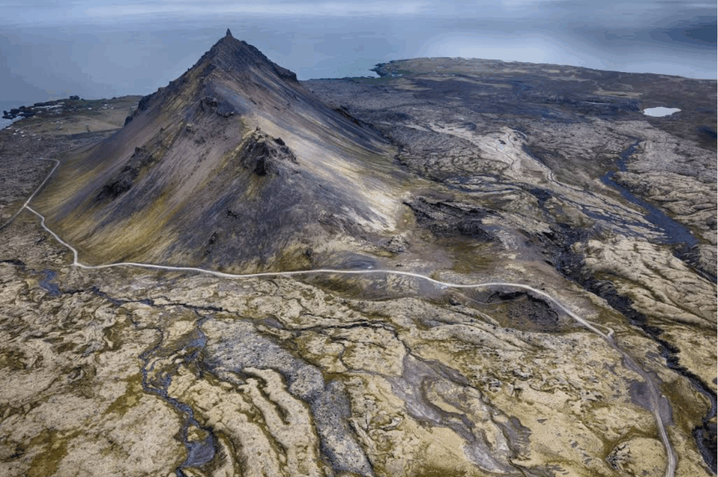 Snaefellsjökull Yanardağı ve Milli Parkı