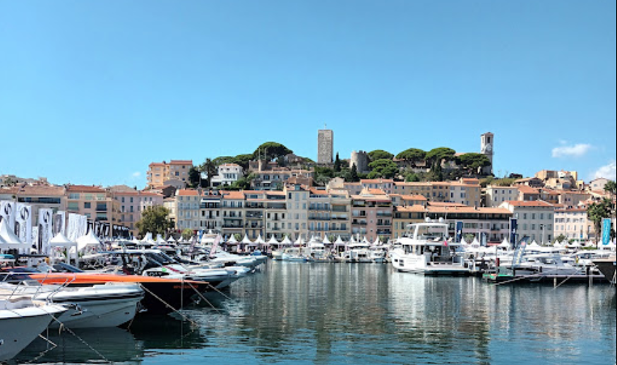 Cannes Gezilecek Yerler, Eski Liman (Le Vieux Port)
