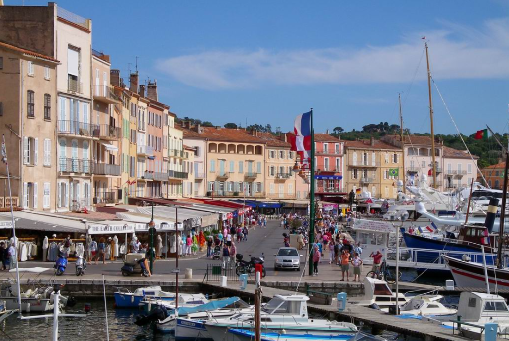 Gote d'Azur 'un Ünlü Köyü Saint Tropez