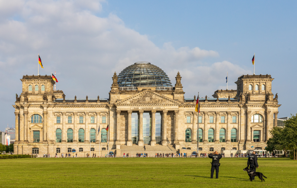 Alman Parlamento Binası (Reichstag), Berlin Gezilecek Yerler