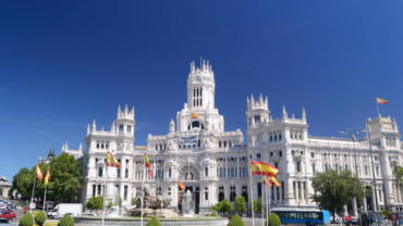 Plaza de Cibeles ve Kibele Sarayı