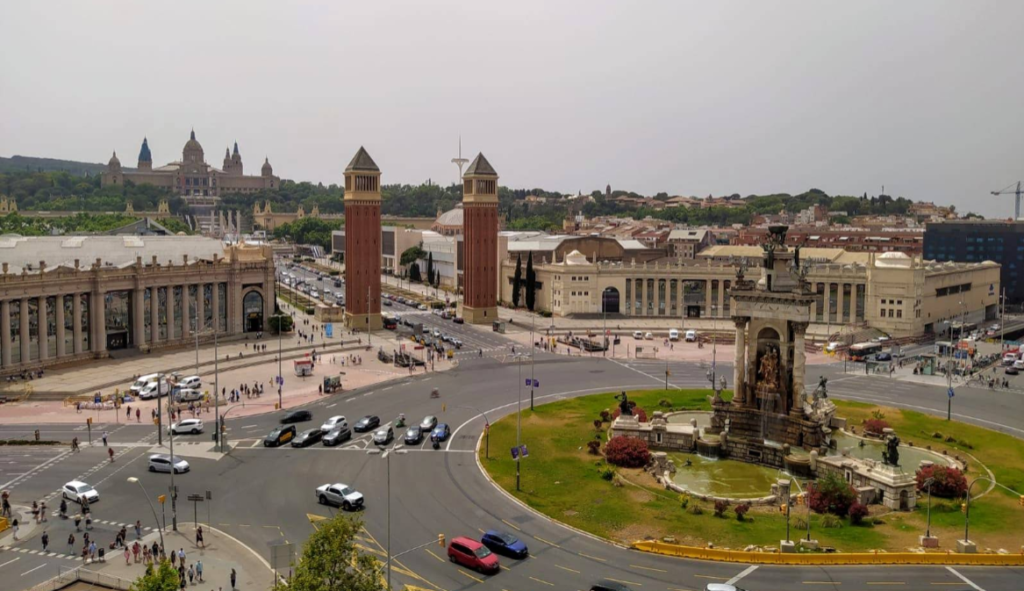 Madrid Gezilecek Yerler, Plaza de Espana