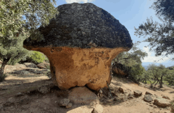 Latmos Gezi Programı, Kaya Oluşumları