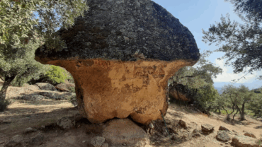 Latmos Gezi Programı, Kaya Oluşumları