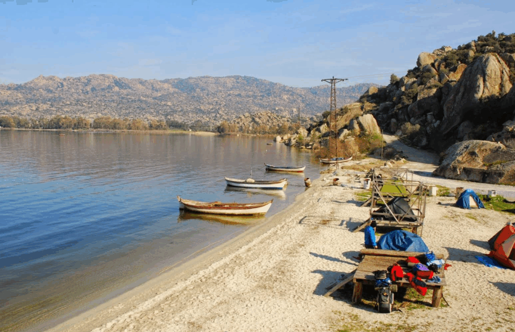 Kapıkırı Bafa Gölü Sahili