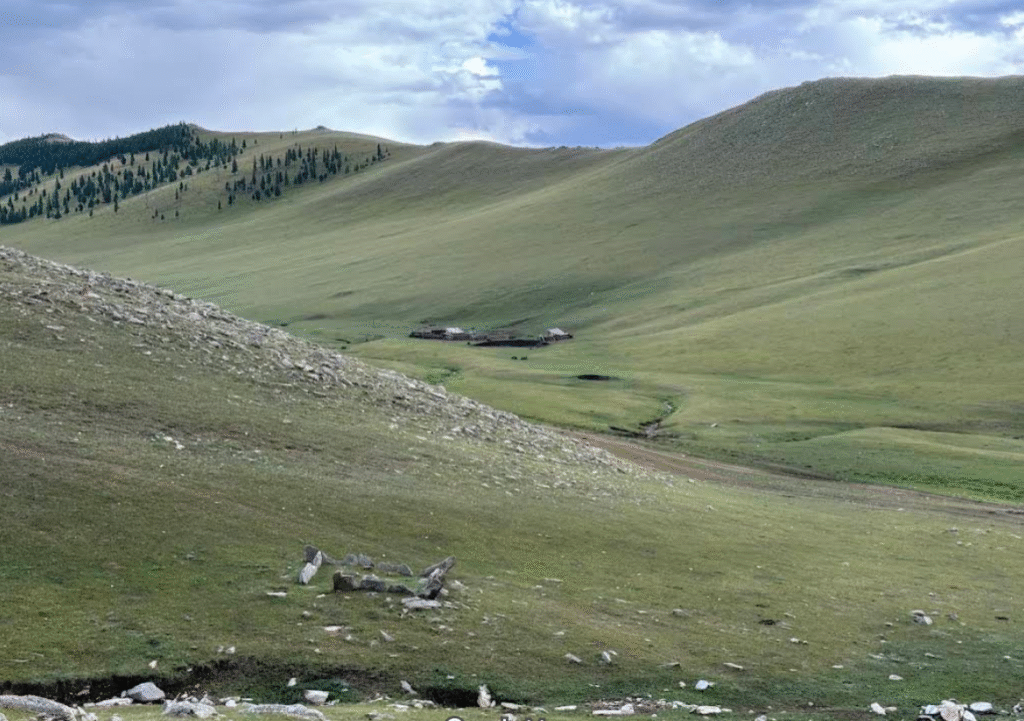Moğolistan Gezi Programı, Geyik Taşı Anıtları